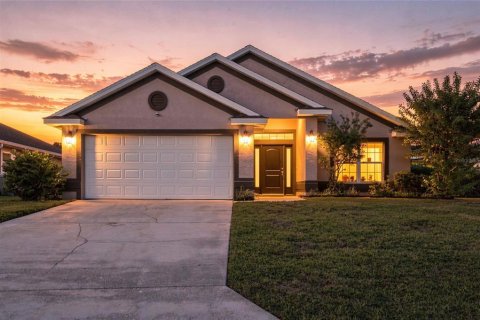 Villa ou maison à vendre à Ocala, Floride: 4 chambres, 169.55 m2 № 2436670 - photo 2