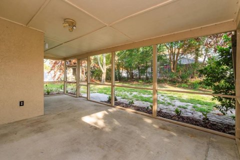 House in Orlando, Florida 4 bedrooms, 192.12 sq.m. № 2203818 - photo 25