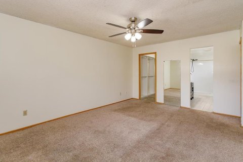House in Orlando, Florida 4 bedrooms, 192.12 sq.m. № 2203818 - photo 16