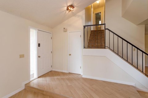 House in Orlando, Florida 4 bedrooms, 192.12 sq.m. № 2203818 - photo 4