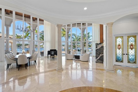 House in Pompano Beach, Florida 6 bedrooms, 975.94 sq.m. № 2185746 - photo 7