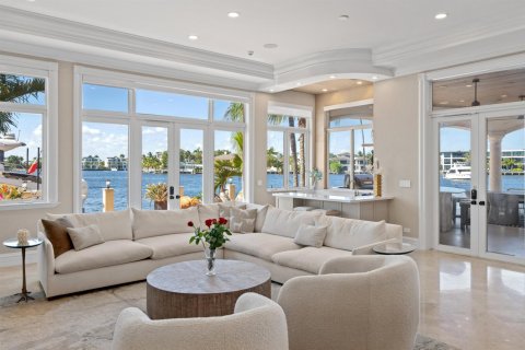 House in Pompano Beach, Florida 6 bedrooms, 975.94 sq.m. № 2185746 - photo 12