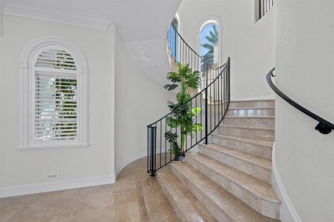 House in Pompano Beach, Florida 6 bedrooms, 975.94 sq.m. № 2185746 - photo 30
