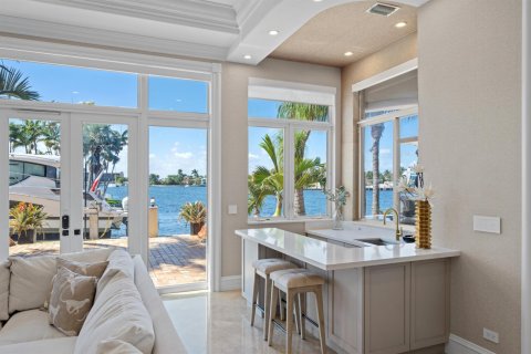 House in Pompano Beach, Florida 6 bedrooms, 975.94 sq.m. № 2185746 - photo 24