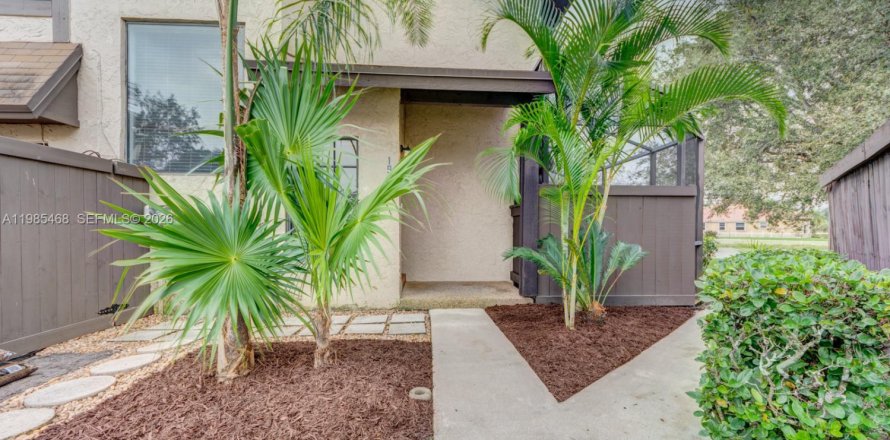 Touwnhouse à Pembroke Pines, Floride 3 chambres, 151.24 m2 № 2048025