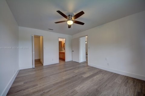 Touwnhouse à louer à Pembroke Pines, Floride: 3 chambres, 151.24 m2 № 2048025 - photo 10