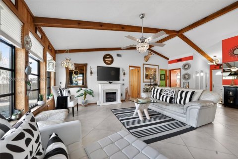 House in Stuart, Florida 2 bedrooms, 103.68 sq.m. № 2009894 - photo 13