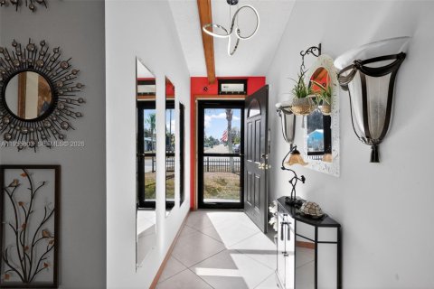 House in Stuart, Florida 2 bedrooms, 103.68 sq.m. № 2009894 - photo 8