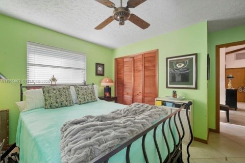 House in Stuart, Florida 2 bedrooms, 103.68 sq.m. № 2009894 - photo 27