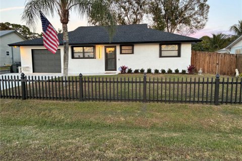 Casa en Stuart, Florida 2 dormitorios, 103.68 m2 № 2009894