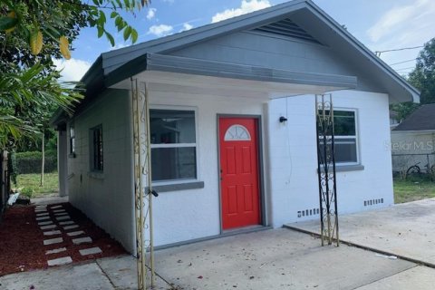House in Tampa, Florida 2 bedrooms, 57.41 sq.m. № 2393452