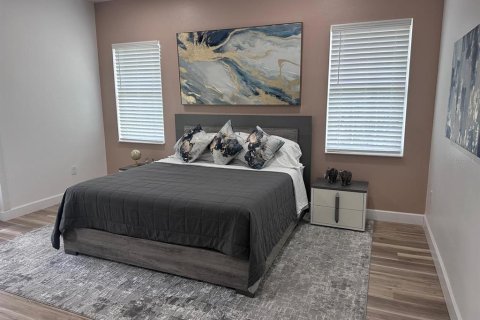 Casa en alquiler en Orlando, Florida, 6 dormitorios, 334.45 m2 № 1893610 - foto 9