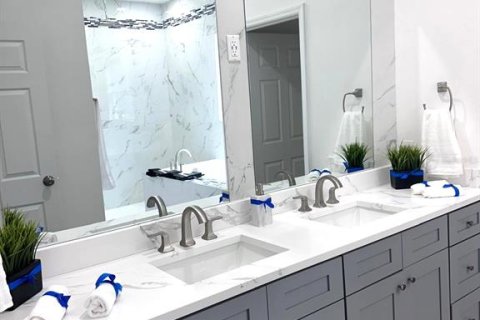 Casa en alquiler en Orlando, Florida, 6 dormitorios, 334.45 m2 № 1893610 - foto 19