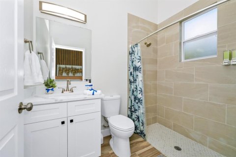 Casa en alquiler en Orlando, Florida, 6 dormitorios, 334.45 m2 № 1893610 - foto 16