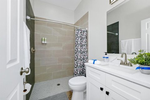 Casa en alquiler en Orlando, Florida, 6 dormitorios, 334.45 m2 № 1893610 - foto 13