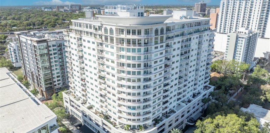 Condo in Orlando, Florida, 2 bedrooms  № 2330646