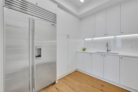 Condo in Orlando, Florida, 2 bedrooms  № 2330646 - photo 21