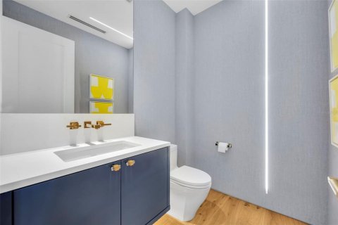 Condo in Orlando, Florida, 2 bedrooms  № 2330646 - photo 23