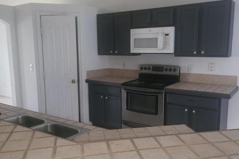Casa en venta en Port St. Lucie, Florida, 3 dormitorios, 189.52 m2 № 2382706 - foto 17