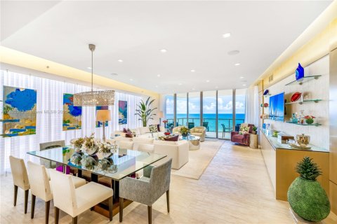 Купить кондоминиум в Бэл-Харбор, Флорида 3 спальни, 327.39м2, № 1939372 - фото 7