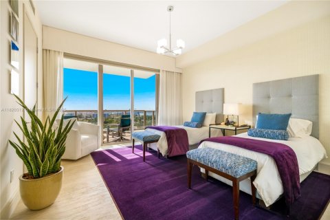 Купить кондоминиум в Бэл-Харбор, Флорида 3 спальни, 327.39м2, № 1939372 - фото 20