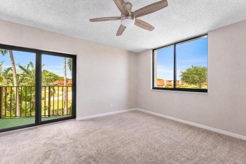 Townhouse in West Palm Beach, Florida 2 bedrooms, 113.15 sq.m. № 2382914 - photo 14