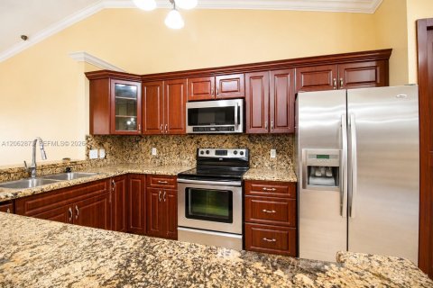 Casa en venta en Lauderhill, Florida, 4 dormitorios, 156.45 m2 № 2265588 - foto 10