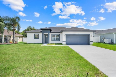 House in Kissimmee, Florida 4 bedrooms, 155.98 sq.m. № 1856599 - photo 1