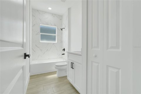 House in Kissimmee, Florida 4 bedrooms, 155.98 sq.m. № 1856599 - photo 27
