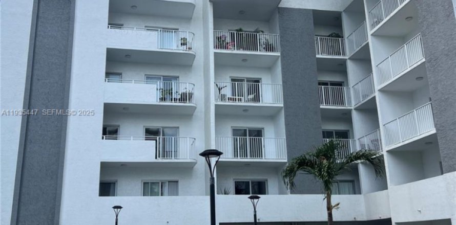 Apartamento en Miami, Florida 1 dormitorio, 4424.38 m2 № 1993675