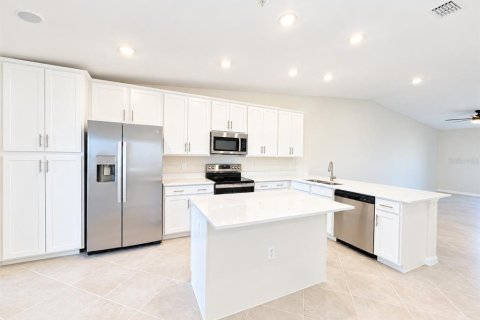 Touwnhouse à louer à Venice, Floride: 2 chambres, 125.88 m2 № 2398799 - photo 3