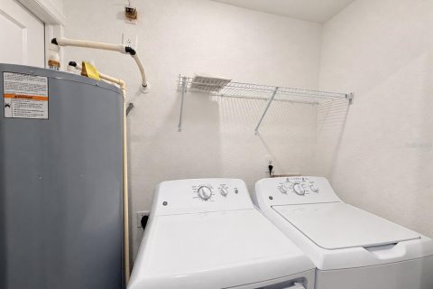 Touwnhouse à louer à Venice, Floride: 2 chambres, 125.88 m2 № 2398799 - photo 16