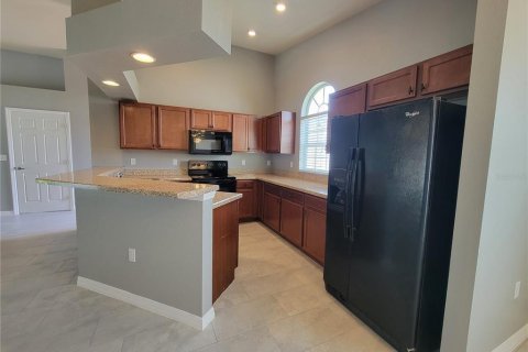 Casa en alquiler en Winter Haven, Florida, 3 dormitorios, 139.63 m2 № 1914420 - foto 6