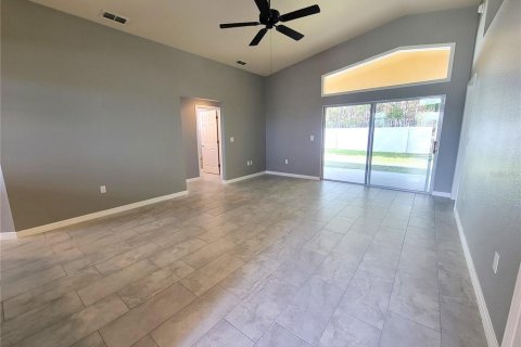 Casa en alquiler en Winter Haven, Florida, 3 dormitorios, 139.63 m2 № 1914420 - foto 2