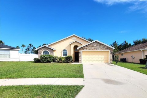 Casa en alquiler en Winter Haven, Florida, 3 dormitorios, 139.63 m2 № 1914420 - foto 1