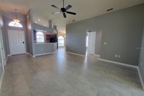 Casa en alquiler en Winter Haven, Florida, 3 dormitorios, 139.63 m2 № 1914420 - foto 12