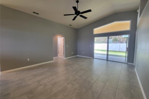 Casa en alquiler en Winter Haven, Florida, 3 dormitorios, 139.63 m2 № 1914420 - foto 11