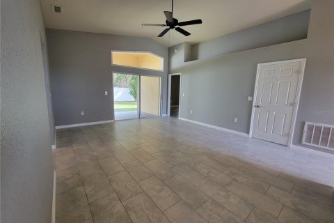 Casa en alquiler en Winter Haven, Florida, 3 dormitorios, 139.63 m2 № 1914420 - foto 9