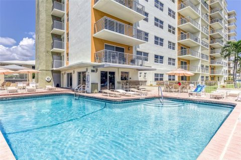 Condominio en venta en Fort Lauderdale, Florida, 3 habitaciones, 40.88 m2 № 2250615 - foto 27