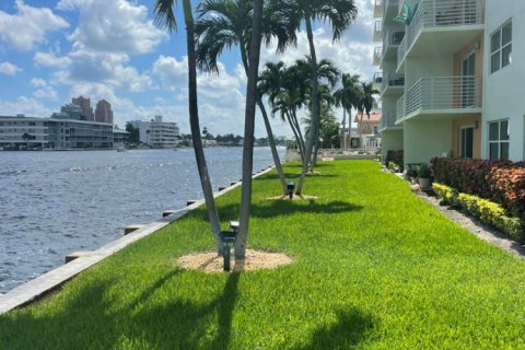 Condominio en venta en Fort Lauderdale, Florida, 3 habitaciones, 40.88 m2 № 2250615 - foto 22