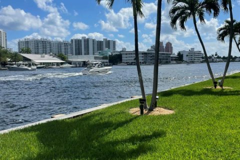 Condominio en venta en Fort Lauderdale, Florida, 3 habitaciones, 40.88 m2 № 2250615 - foto 23