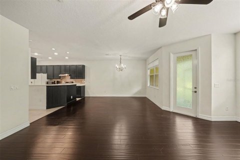 Touwnhouse à vendre à Temple Terrace, Floride: 3 chambres, 176.24 m2 № 2287441 - photo 10