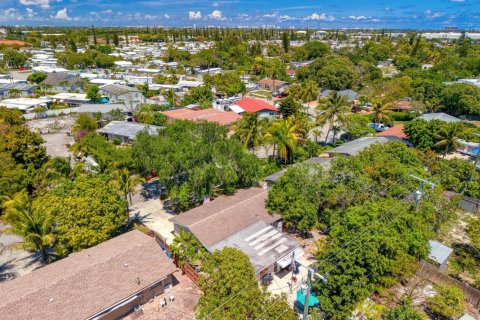 Villa ou maison à vendre à Deerfield Beach, Floride: 3 chambres, 129.6 m2 № 2085307 - photo 8