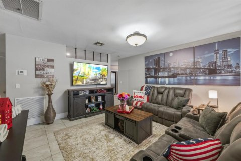 Villa ou maison à vendre à Deerfield Beach, Floride: 3 chambres, 129.6 m2 № 2085307 - photo 12