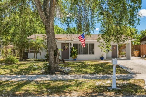 Villa ou maison à vendre à Deerfield Beach, Floride: 3 chambres, 129.6 m2 № 2085307 - photo 2
