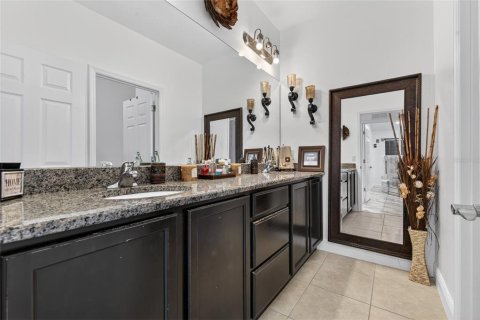 Casa en venta en Orange City, Florida, 5 dormitorios, 284.19 m2 № 2104743 - foto 24