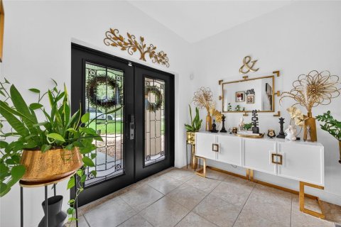 Casa en venta en Orange City, Florida, 5 dormitorios, 284.19 m2 № 2104743 - foto 3