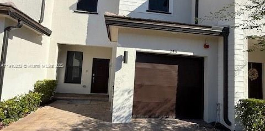 Touwnhouse à Pembroke Pines, Floride 3 chambres, 140 m2 № 1973656