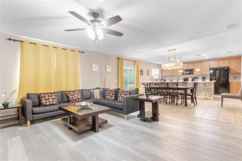 Купить виллу или дом в Киссимми, Флорида 11 комнат, 338.91м2, № 2111796 - фото 5