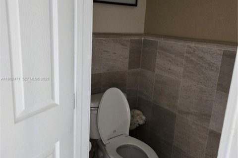 Villa ou maison à louer à Plantation, Floride: 4 chambres, 266.44 m2 № 2045549 - photo 6